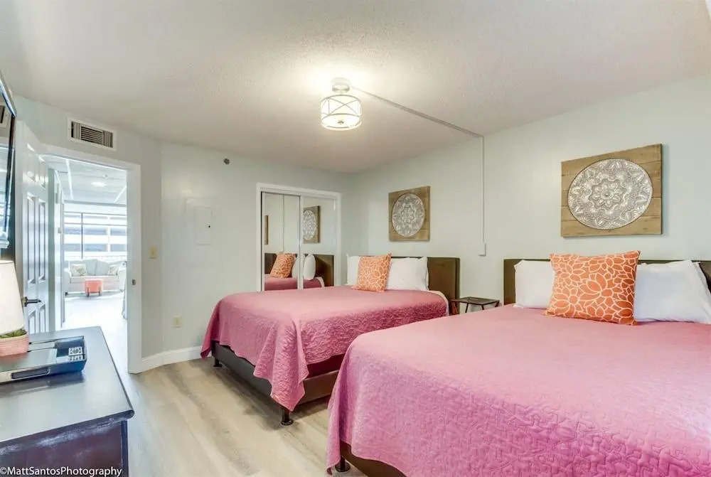 Sand Dunes Resort and Suites