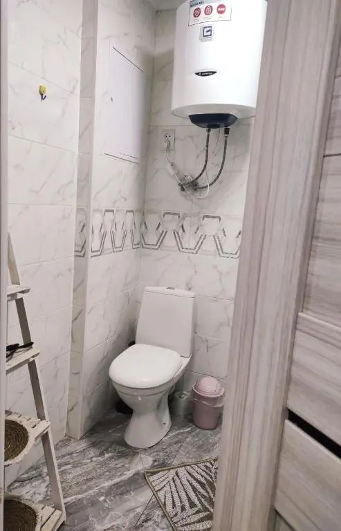 Комфортный дом до 4х человек. Есть парковка на 2 машины, Wi-Fi, TV.