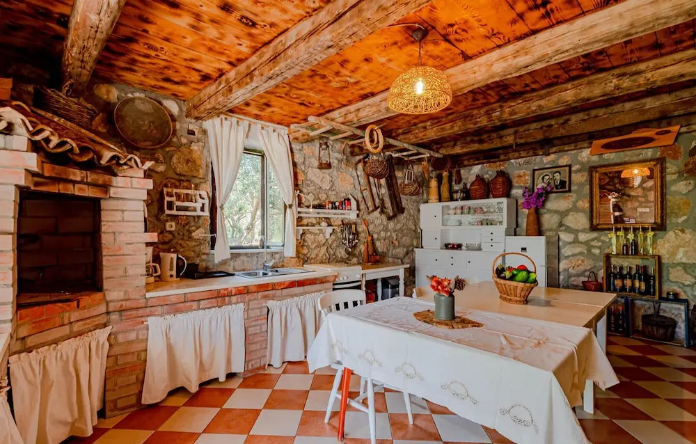 Holiday Home Ston With A Fireplace 388