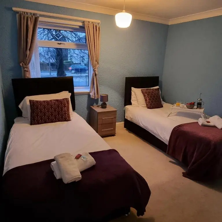 PREMIER - Whifflet Apartment
