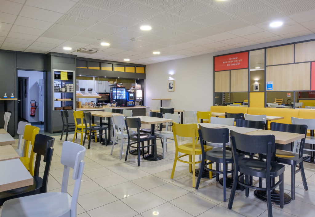 B&B HOTEL Villeneuve Loubet Village