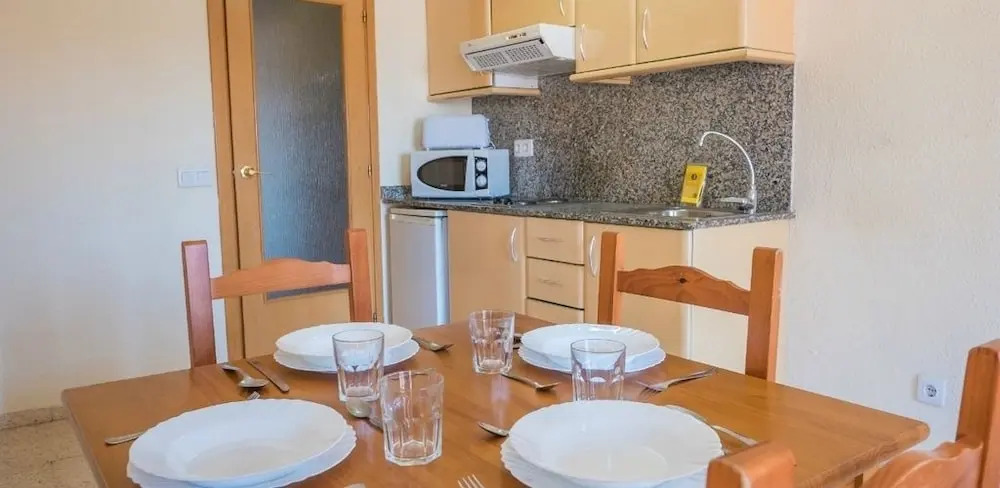 Apartamento familiar con piscina comunitaria