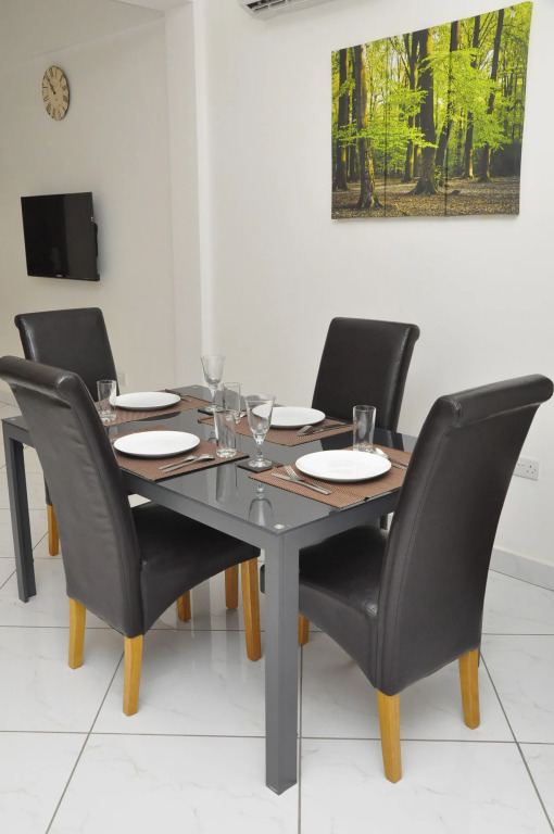 Le Suites Serviced Apartments