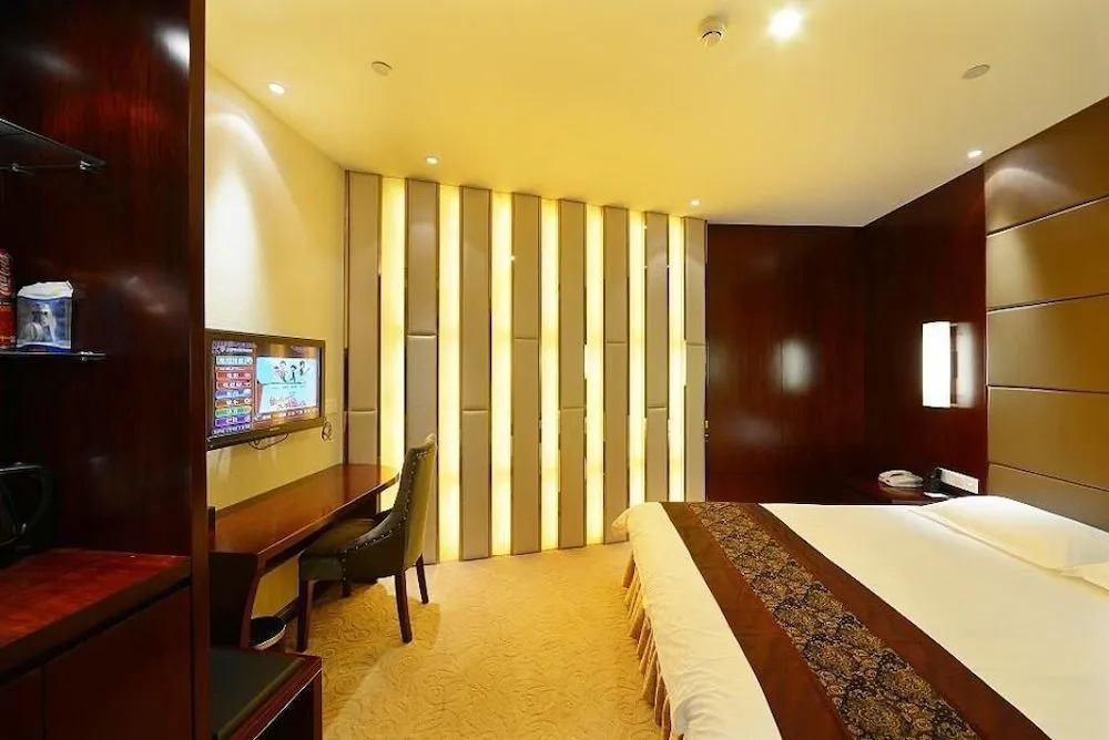 Xinyi Holiday Hotel