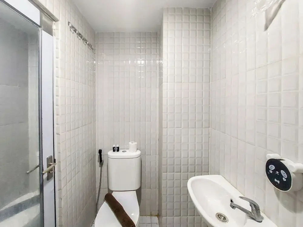 Good Deal And Homey Studio Apartment At Mansyur Residence