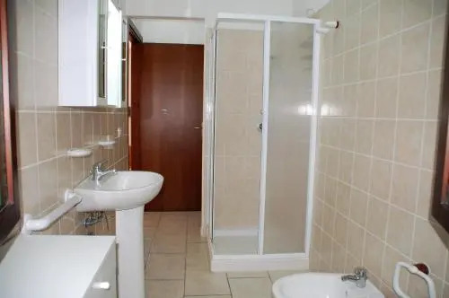 Renato Apartments