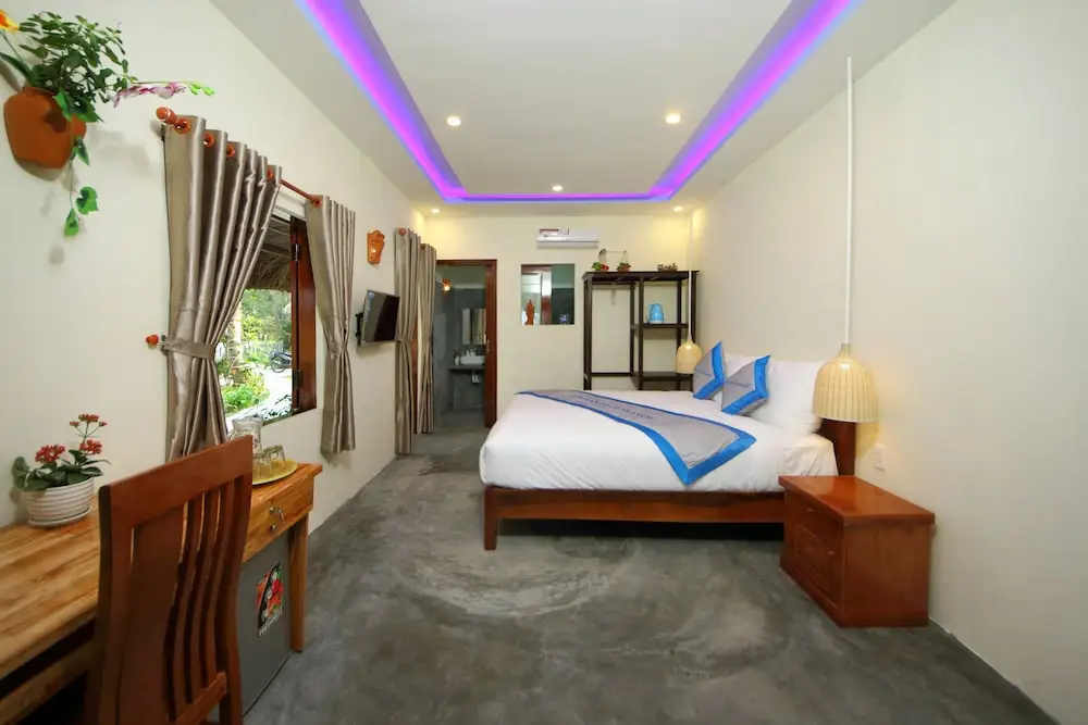 Hoi An Blue Seaside Homestay