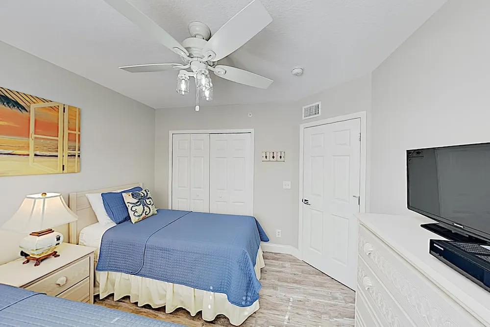 1802 Gulf Blvd Condo Unit 10 3 Bedrooms 2 Bathrooms Condo