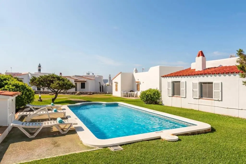 Blue Moon 100 mts from the sea
