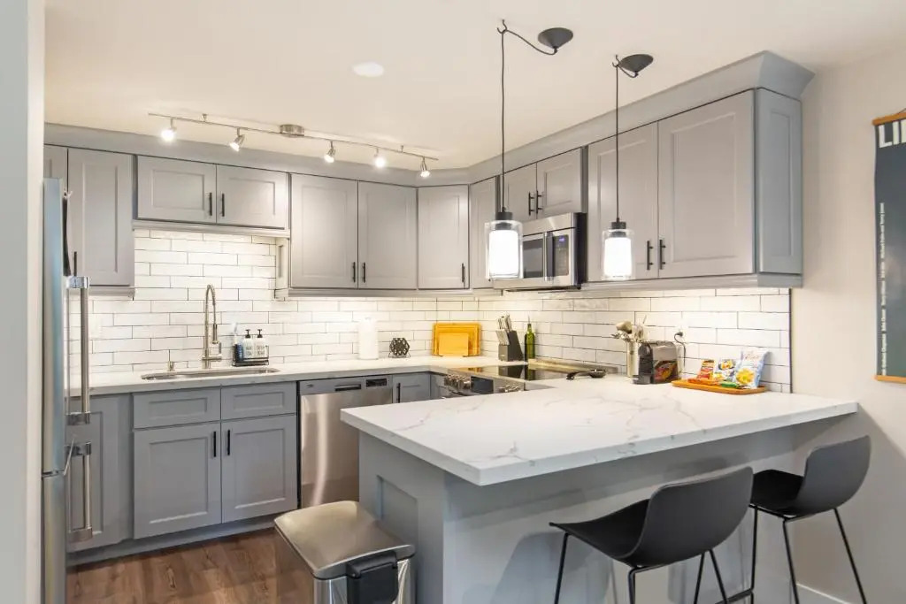 Madison Park Seattle with Outdoor Private Garden and Grill 1BR 1BA