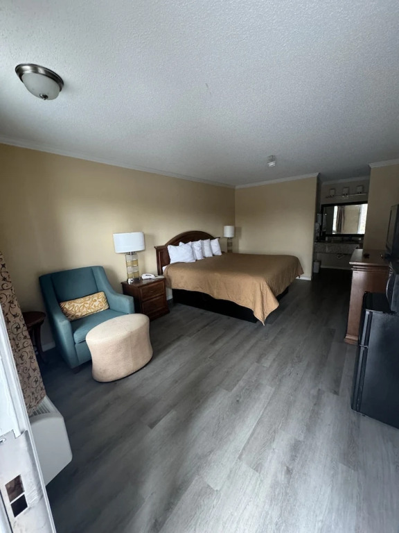 Colony Inn