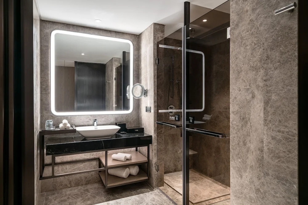 The G Shenzhen, A Tribute Portfolio Hotel