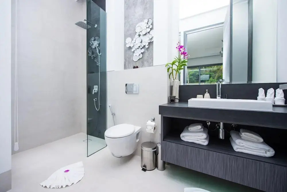 Luxury 5-Bedroom Villa With Games Room In Kata