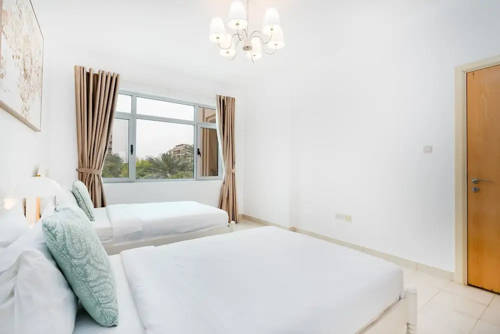 Lux BnB Greens & Views Lake View