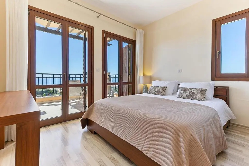 2 bedroom Apartment Thalassa with sea and sunset views, Aphrodite Hills Resort