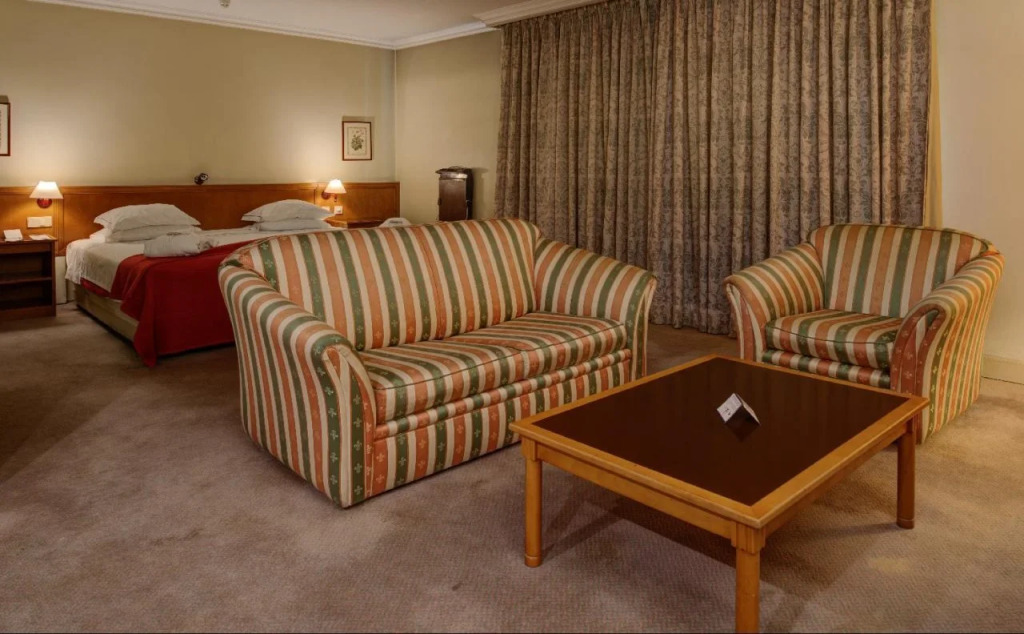 VIP Executive Suites do Marquês Hotel