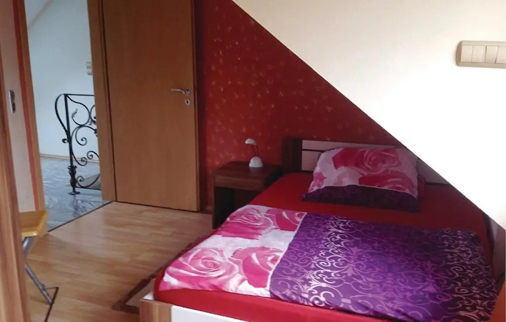 Stunning Apartment in Espenau OT Mönchehof With 3 Bedrooms and Wifi