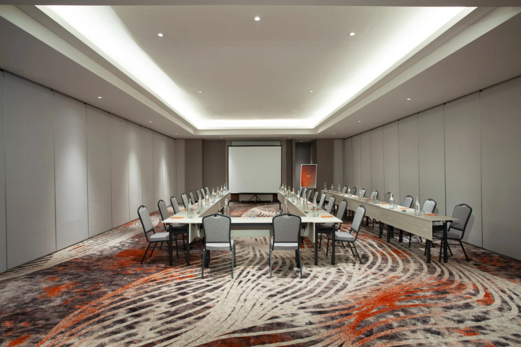 HARRIS Hotel & Convention Cibinong City Mall Bogor