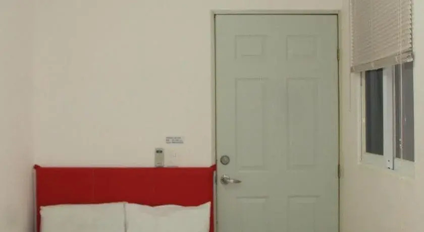 Xell Suites & Hotel