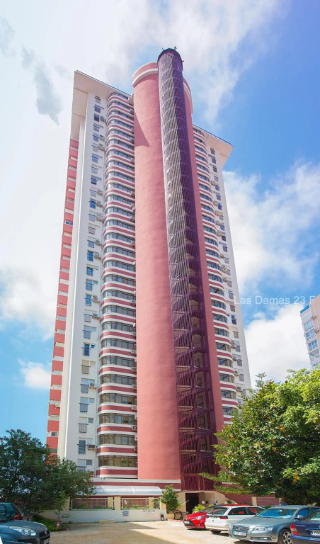 Las Damas Premium 23F Beach Front - Pool & Parking