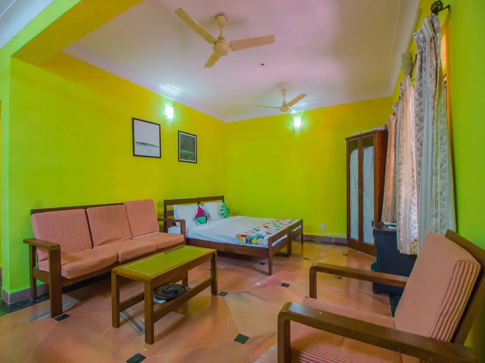 OYO 12838 Home Colorful 2BHK Near Colva Beach