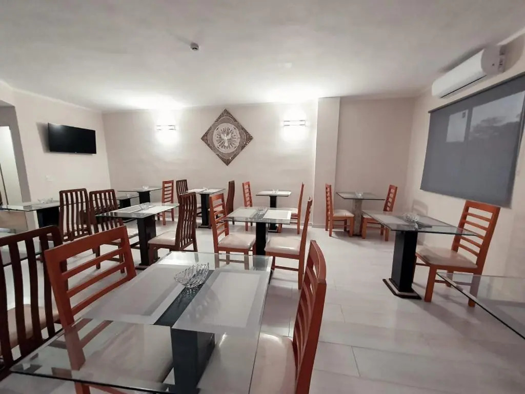 Charles Hotel