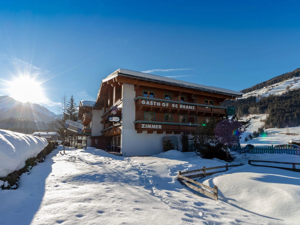 Lovely Apartment With Sauna, Ski Storage, Pool, Terrace