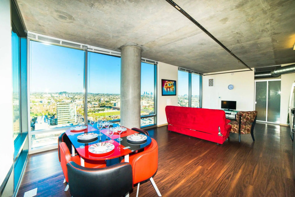 Hollywood Panorama Suites