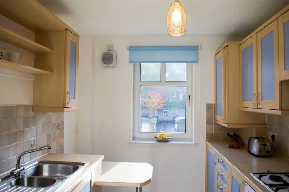 Spacious 2 Bedroom Home in Edinburgh