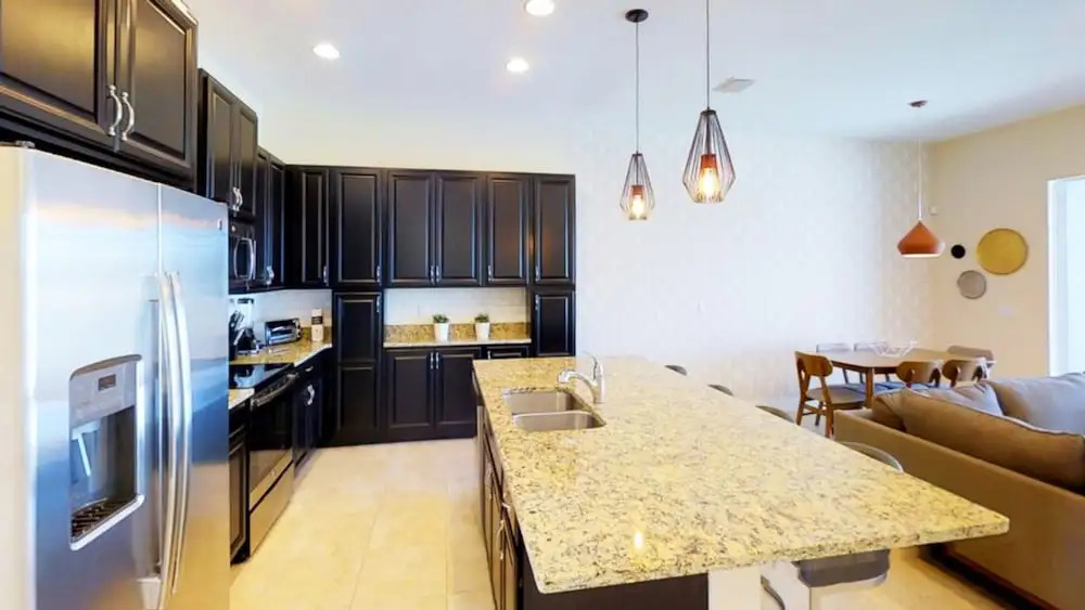 Festival Resort 305