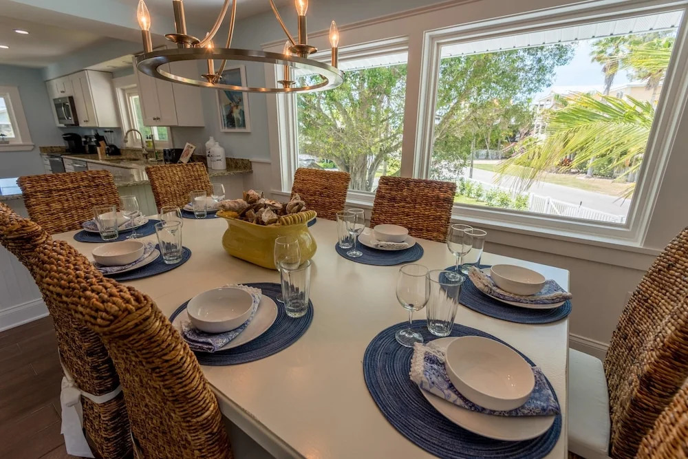 Summer Breeze Apartment 5