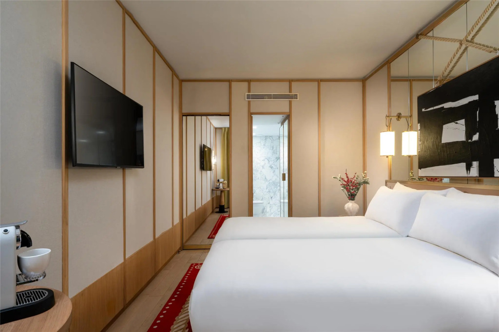 Le Belgrand Hotel Paris Champs Elysees, Tapestry By Hilton