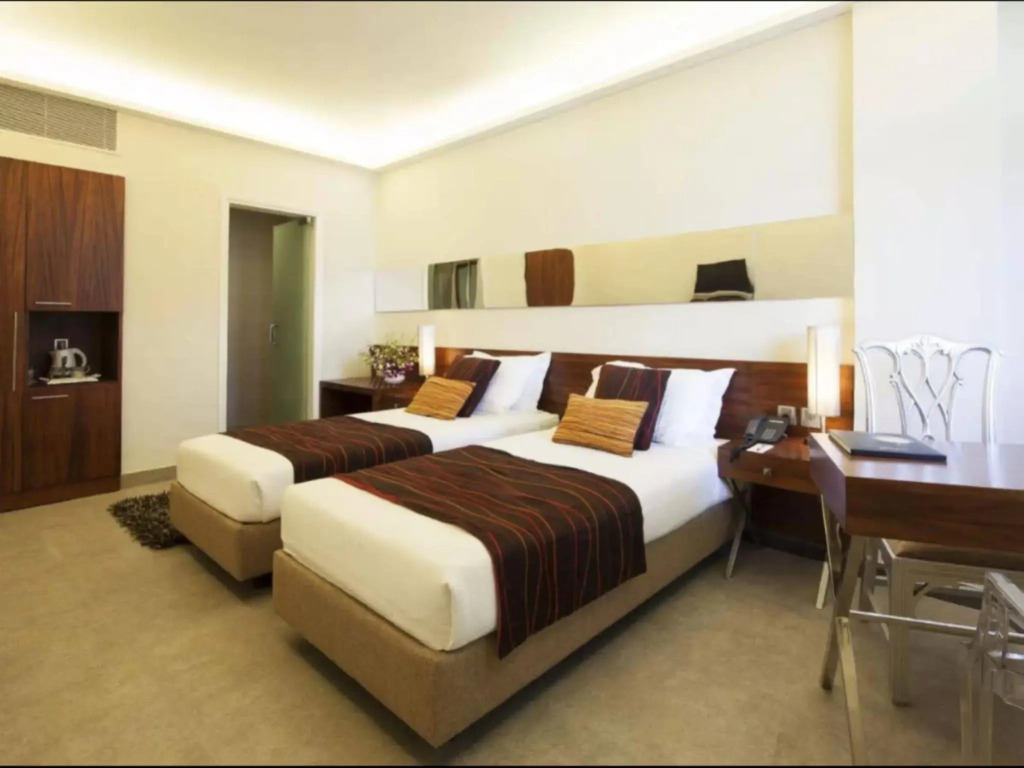 Hotel Diplomat