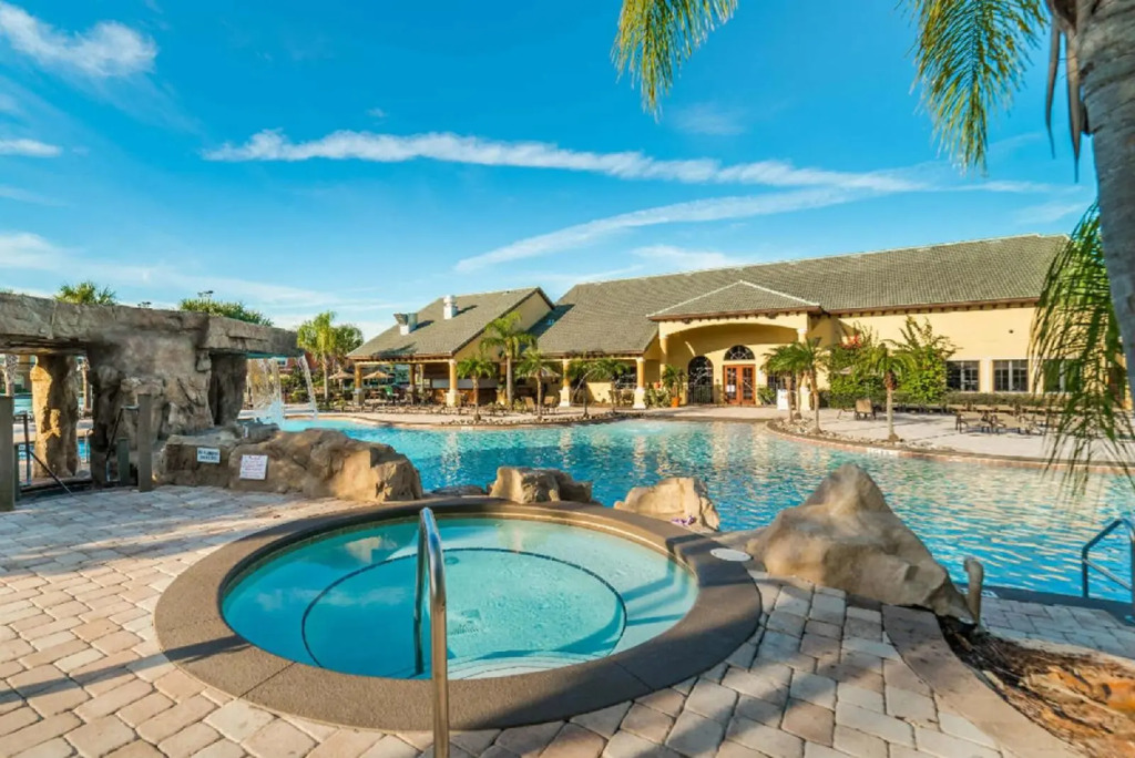 Lake View Paradise