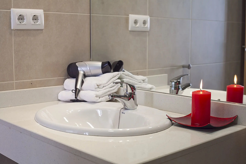 Charmsuites Paralel