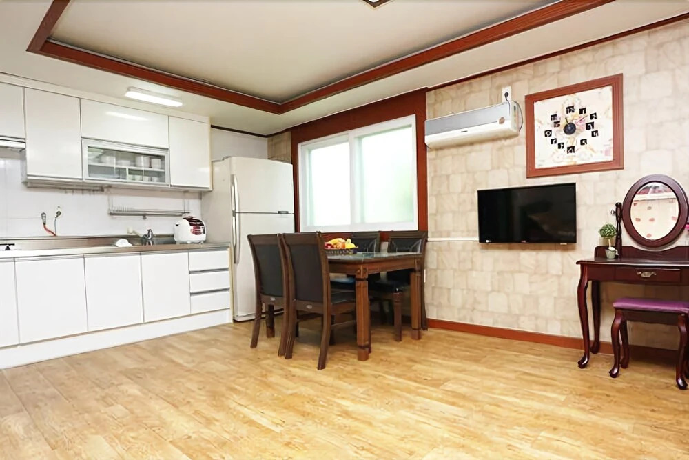 Taean (Anmyeondo) Angel Resort