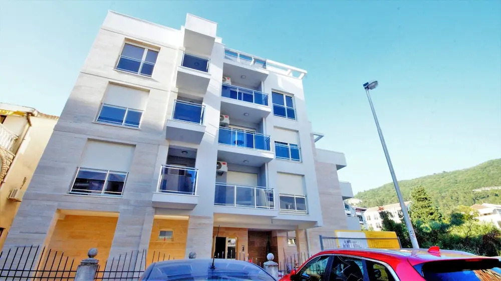 Kala Rooms & Suites
