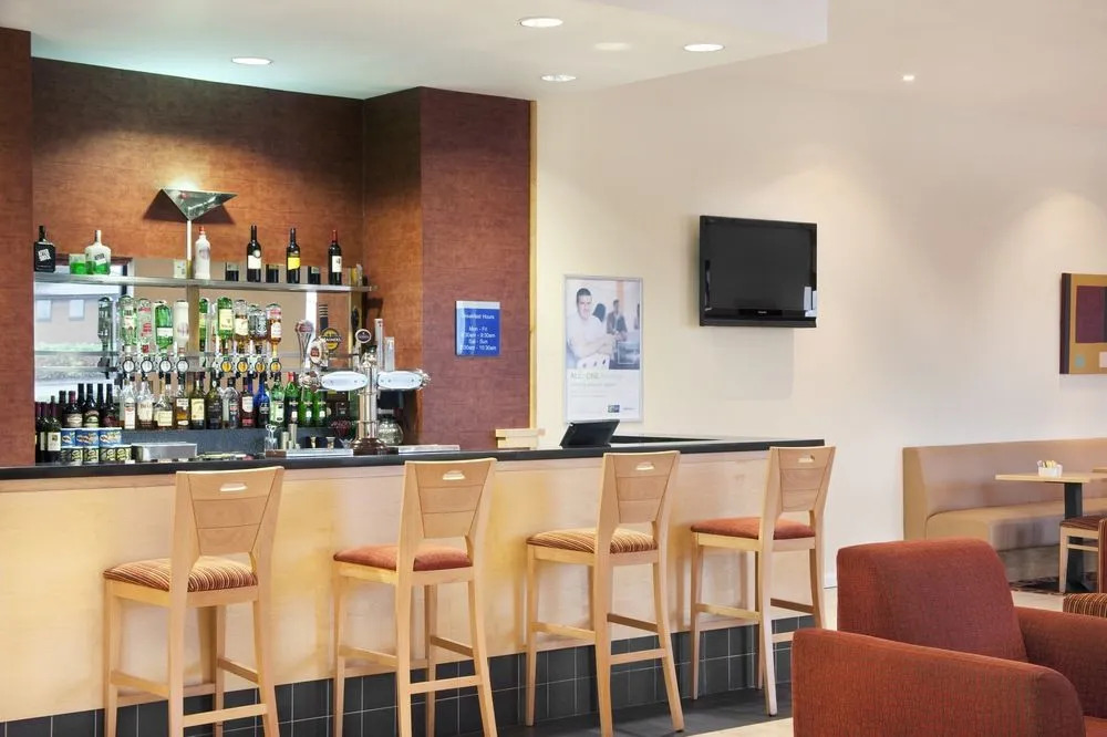 Holiday Inn Express Antrim - M2 Jct1