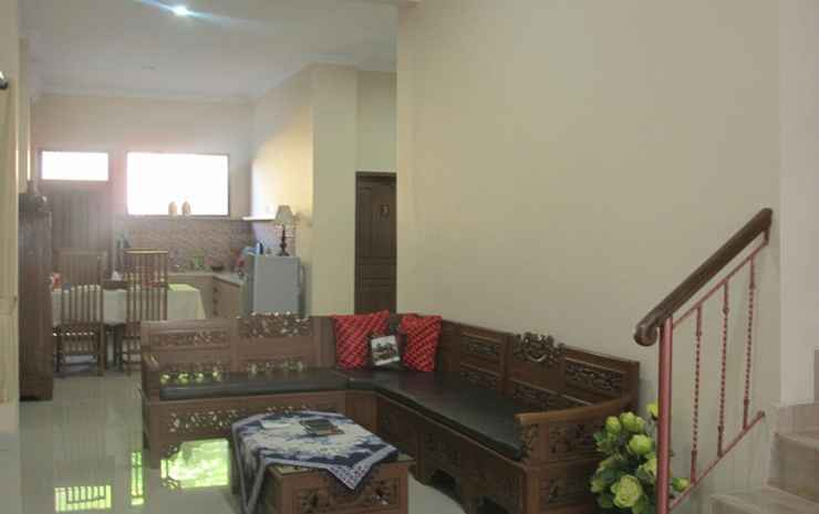 Modern Chic Room at Gendis Homestay