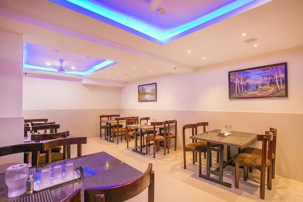 Pride Suites By OYO Rooms