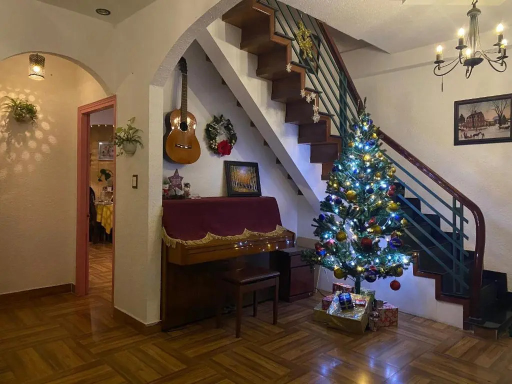 Nhà Tím Homestay