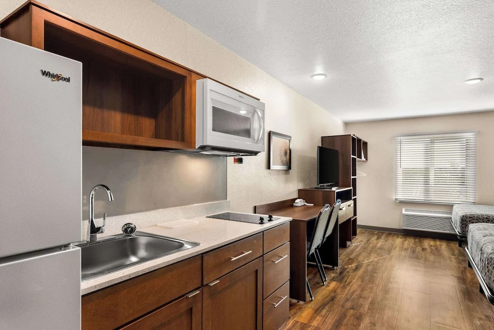 WoodSpring Suites Port St Lucie