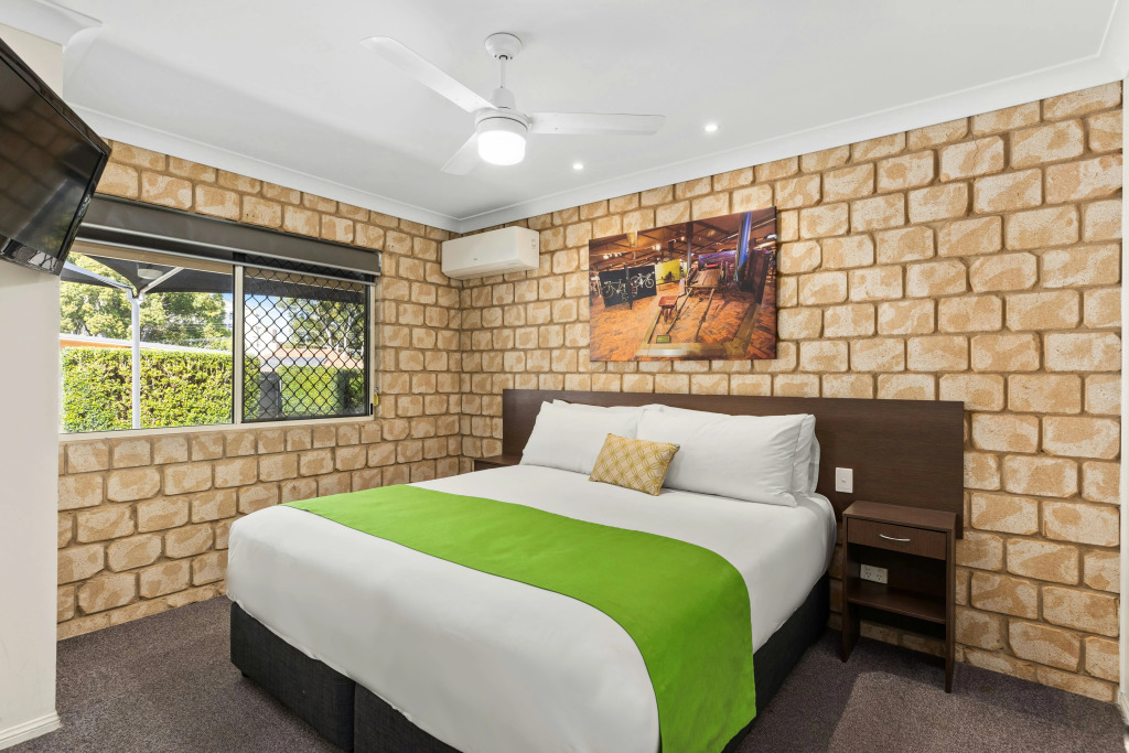 Great Divide Motor Inn