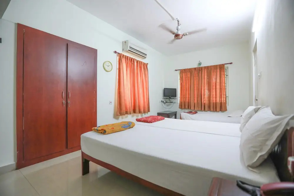 ULO Saicharan Comfort Inn