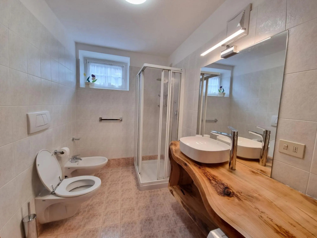 RIZ DX - three room apartment. (022036-AT-066279)-415 RIZ DX