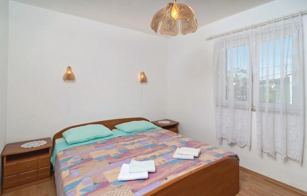 Awesome Apartment in Supetar With 2 Bedrooms, Wifi and Outdoor Swimming Pool