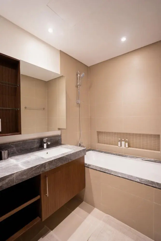 Nasma Luxury Stays - 52 42 Tower  1