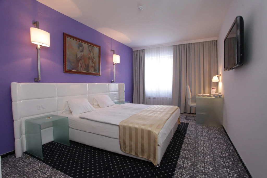 Hotel Phoenix
