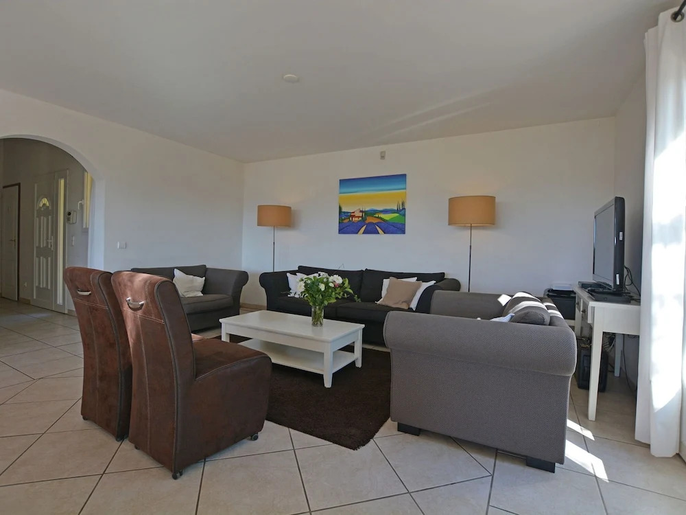 Beautiful Villa in Vidauban with Swimming Pool
