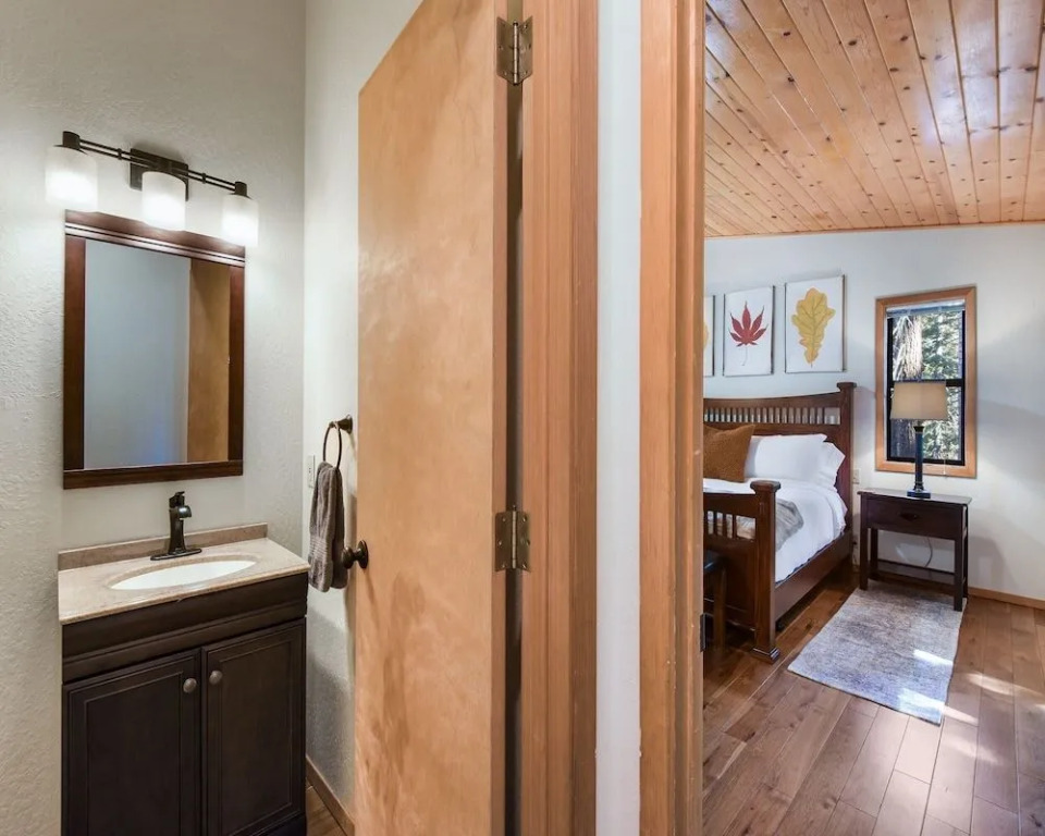 Knotty Pines Retreat